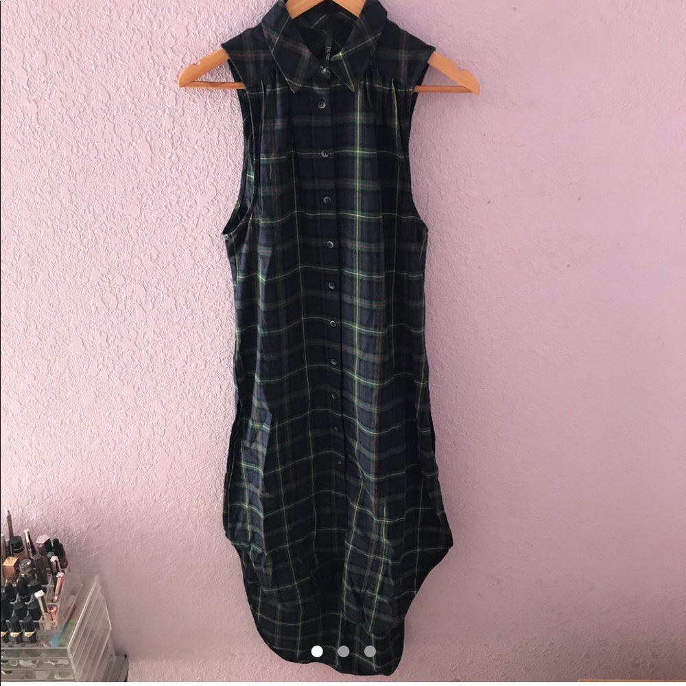 Sleeveless plaid button-up long top from Nasty Gal